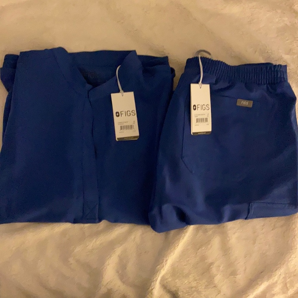 Figs NWOT denim scrub set medium